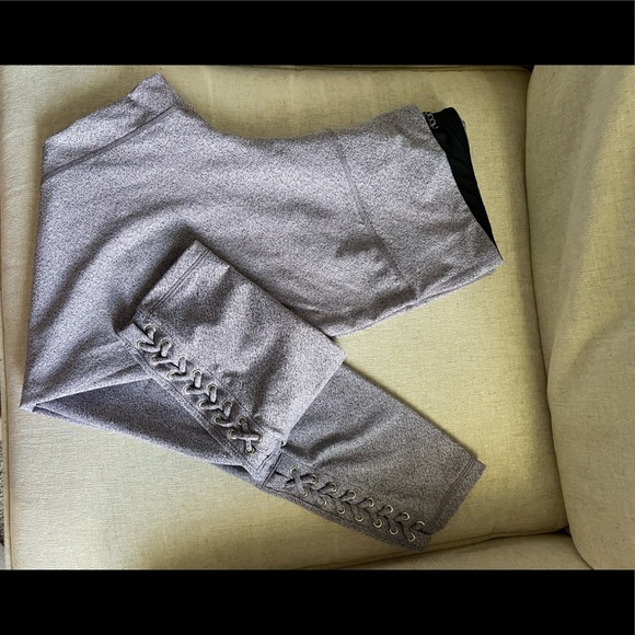 Women’s leggings - Picture 1 of 3